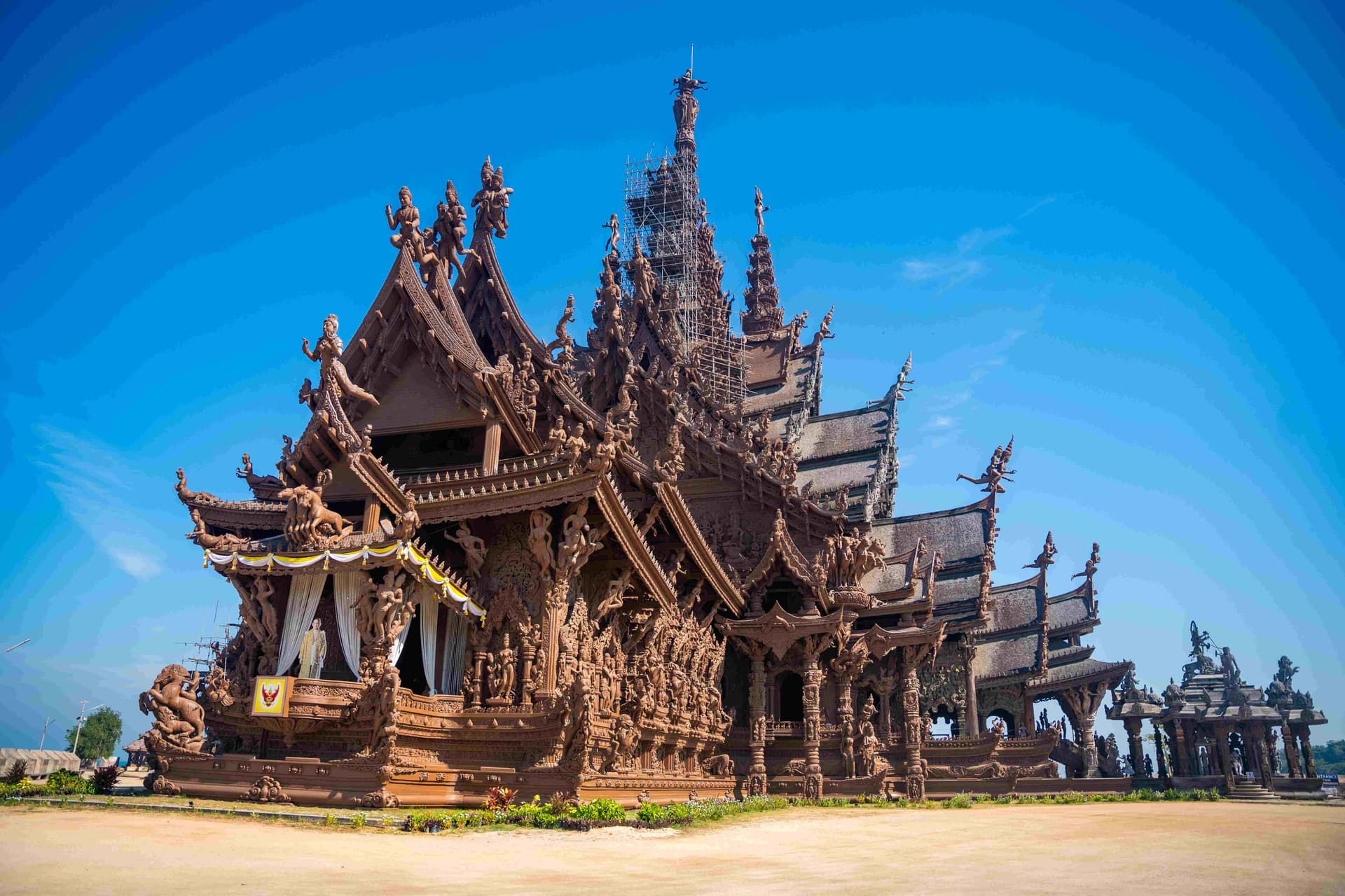 Super Sale Bangkok Pattaya + Frost Magical Ice Of Siam & Sanctuary Of Truth